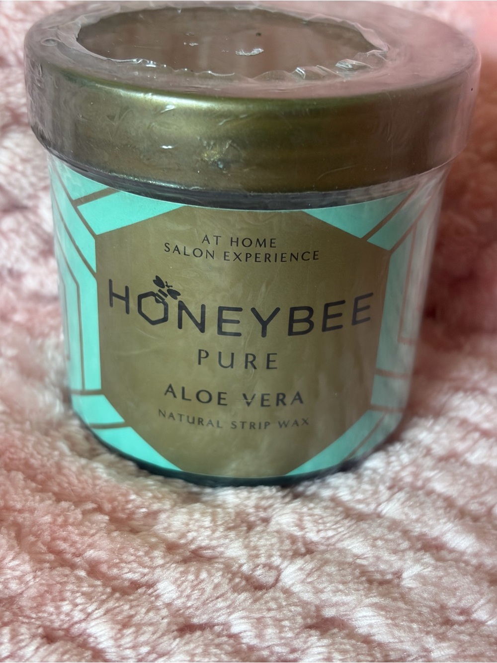 Honeybee Pure Aloe Vera Natural Strip Wax
#honeybee #wax